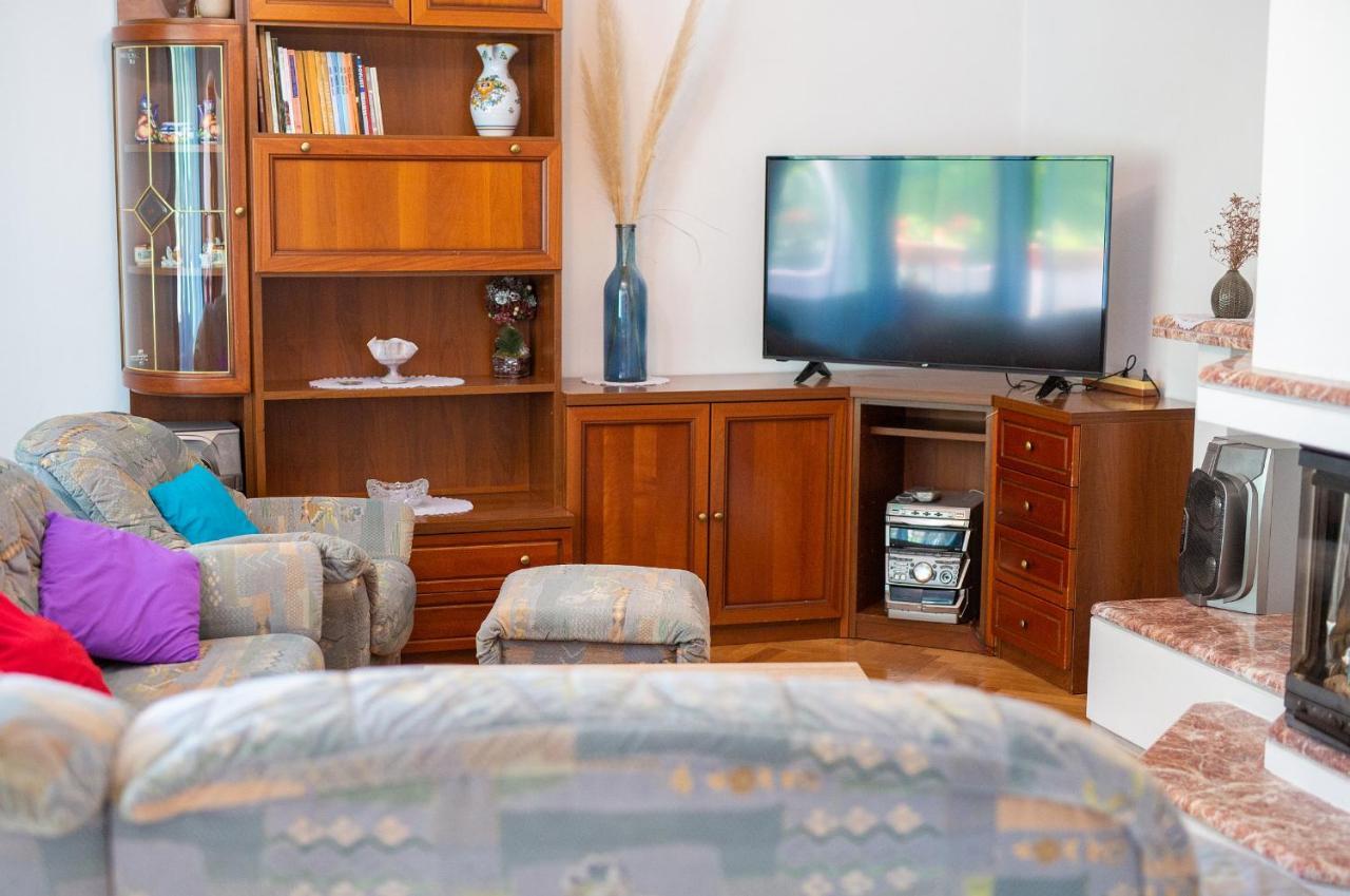 Apartman Mihael Malinska Eksteriør bilde